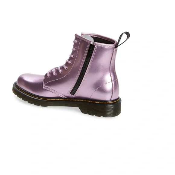 Dr. Martens Kids Boots in Metallic Purple - Picture 5 of 16